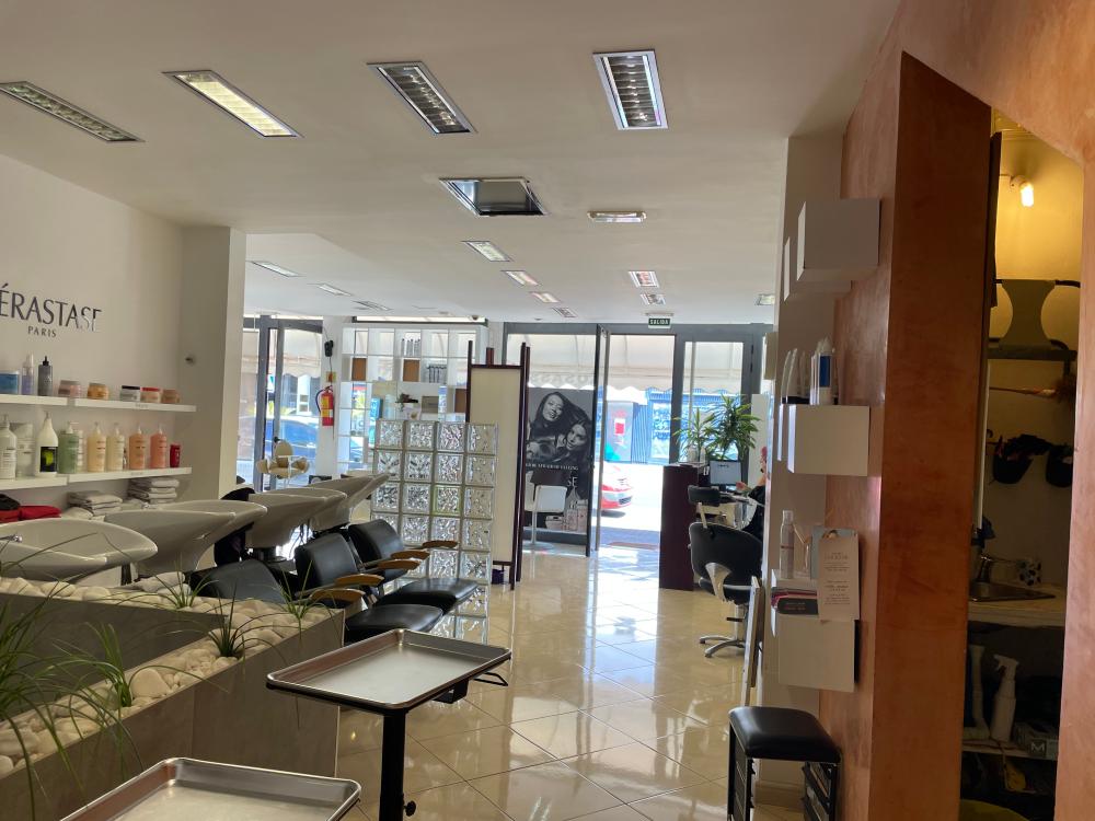  en venta local comercial Playa Honda Lanzarote 2