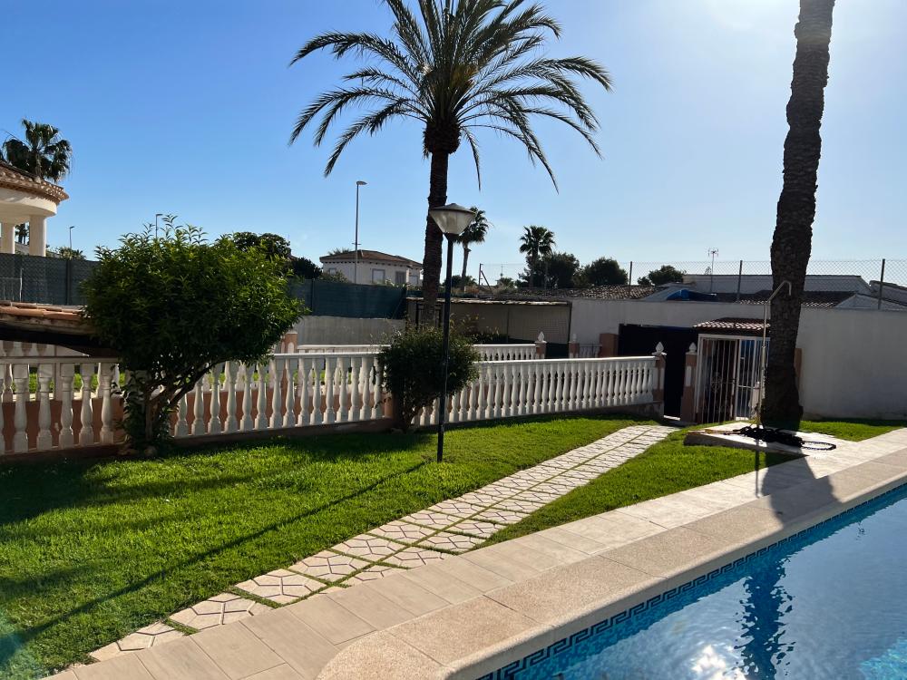  en venta chalet Orihuela Costa Baix Segura 50