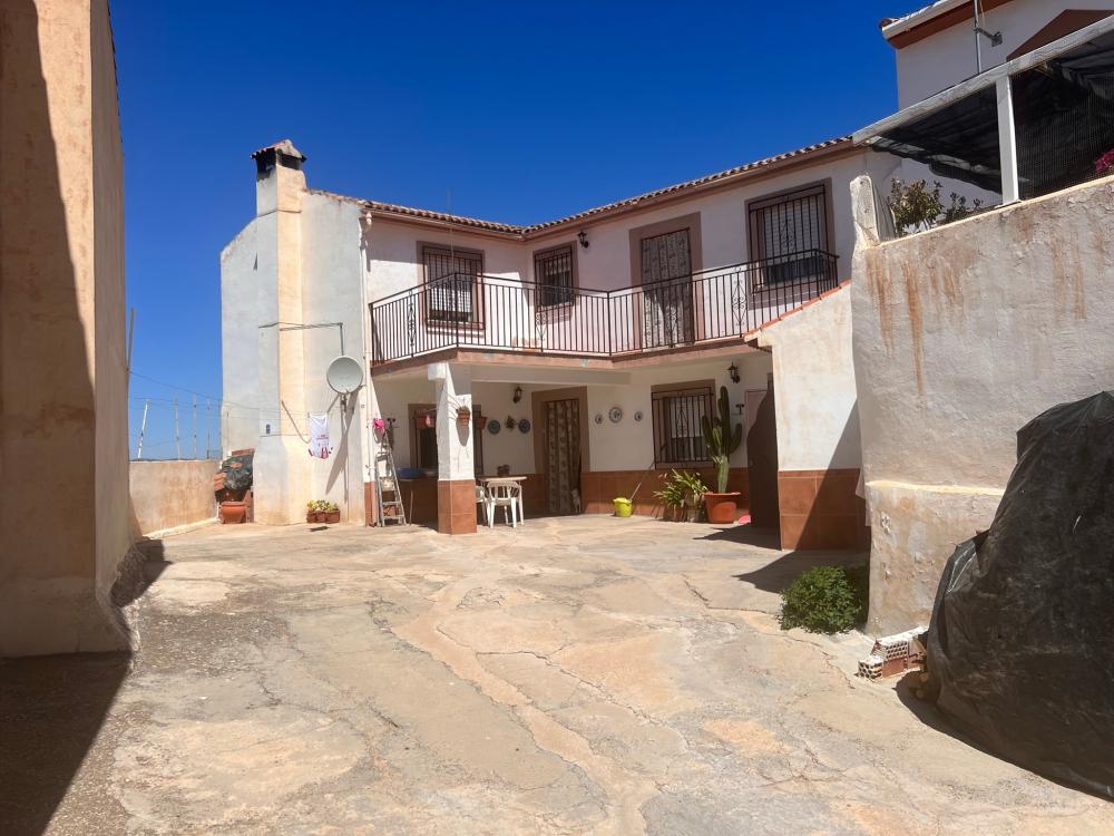  en venta casa Tozar Loja 2