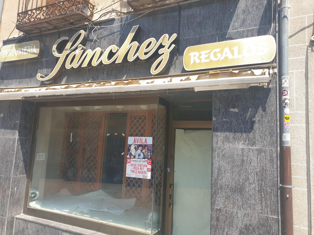  en venta edificio Murallas Ávila 4