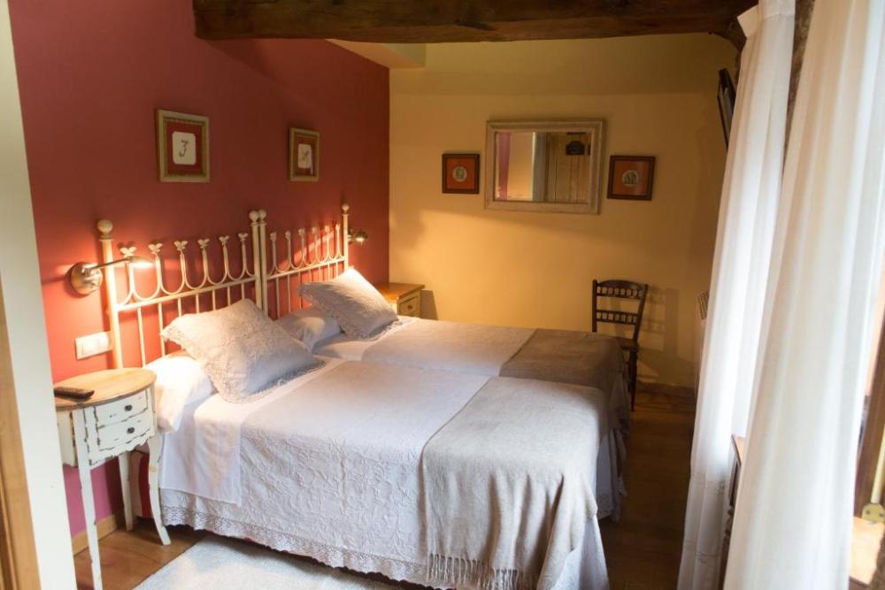  en venta hotel Monfero Eume 27