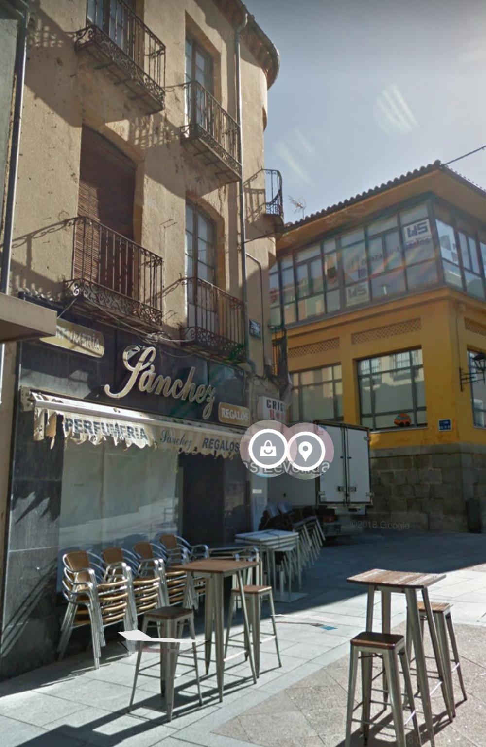  en venta edificio Murallas Ávila 3
