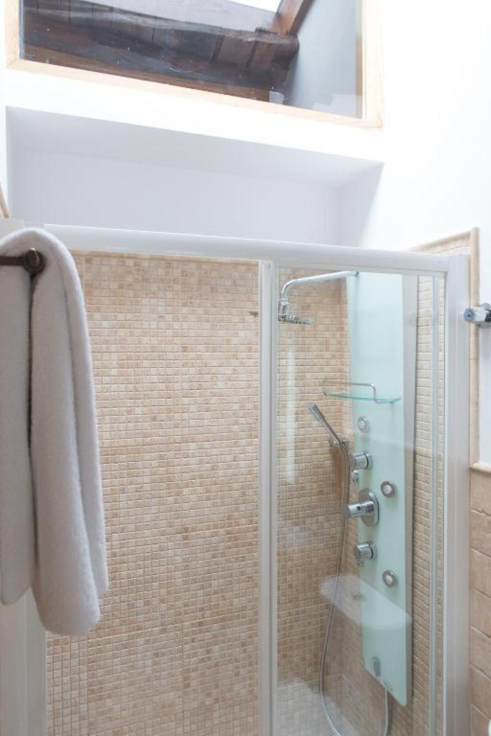  en venta hotel Monfero Eume 23