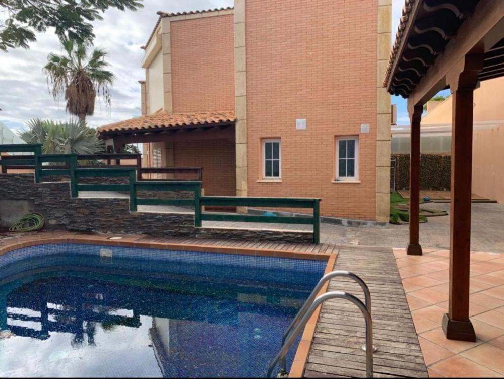  en venta chalet Radazul Bajo Zona Metropolitana 2