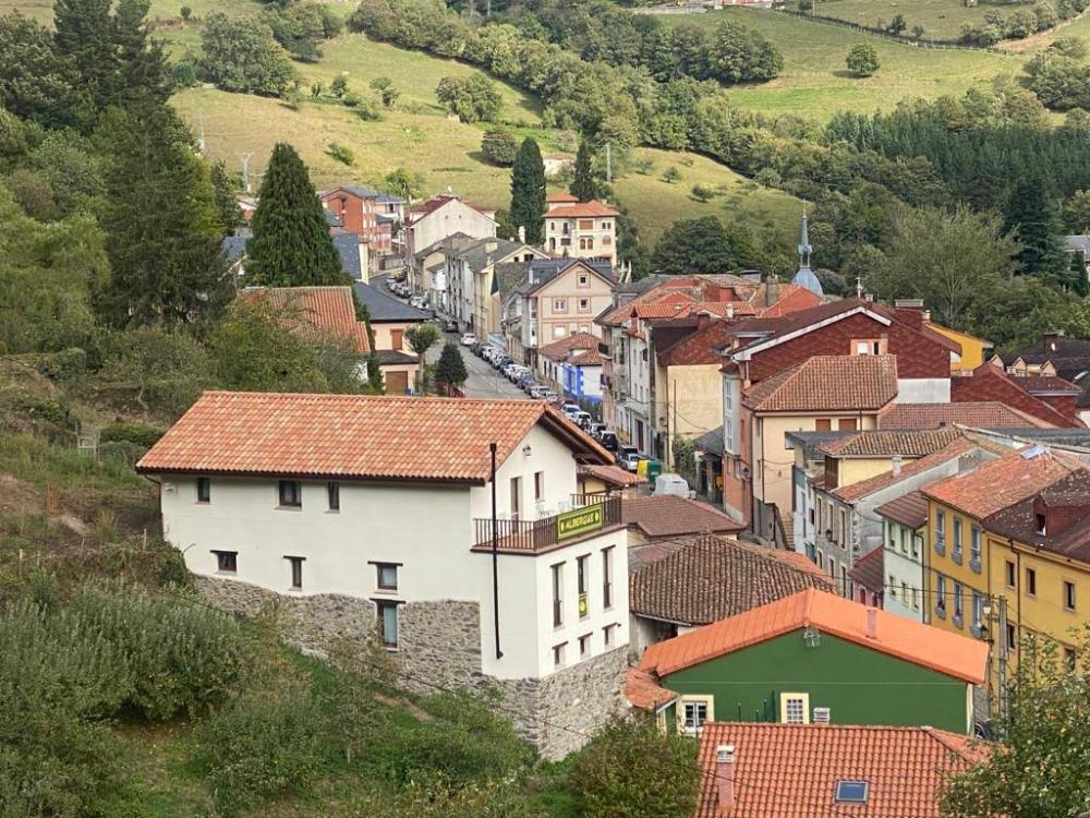  en venta hotel Pola De Allande Narcea 2