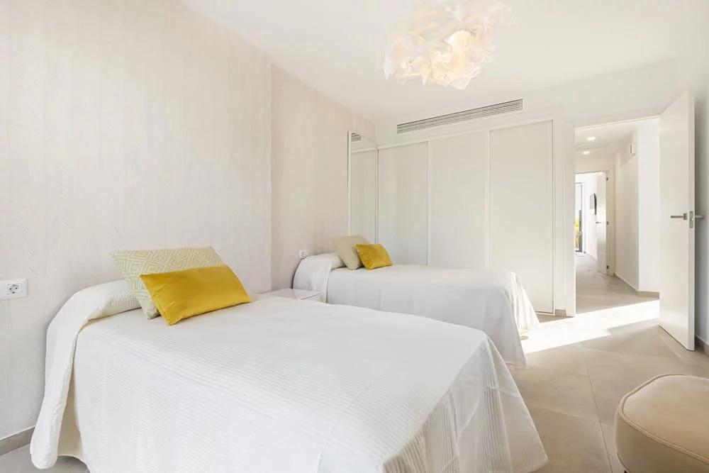 en venta chalet La Caleta Zona Sur 11