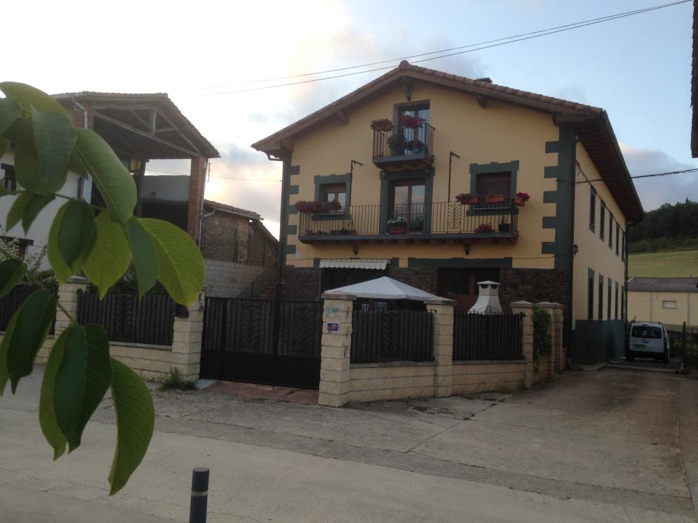  en venta hotel Obécuri Ebro 3