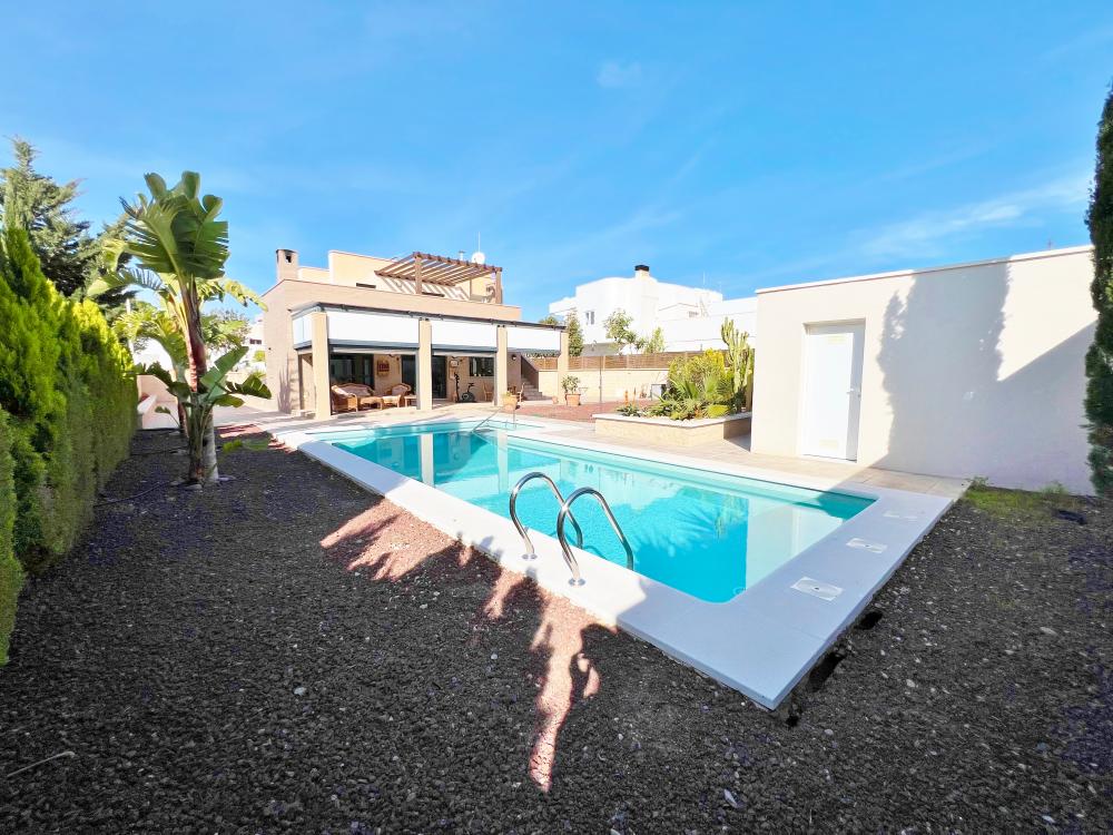 en venta chalet Retamar Comarca Metropolitana De Almería 1