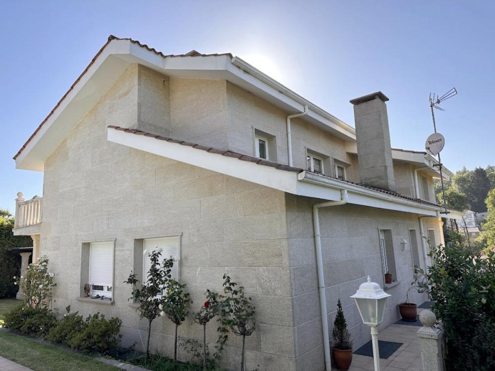  en venta casa A Barcia Santiago 25
