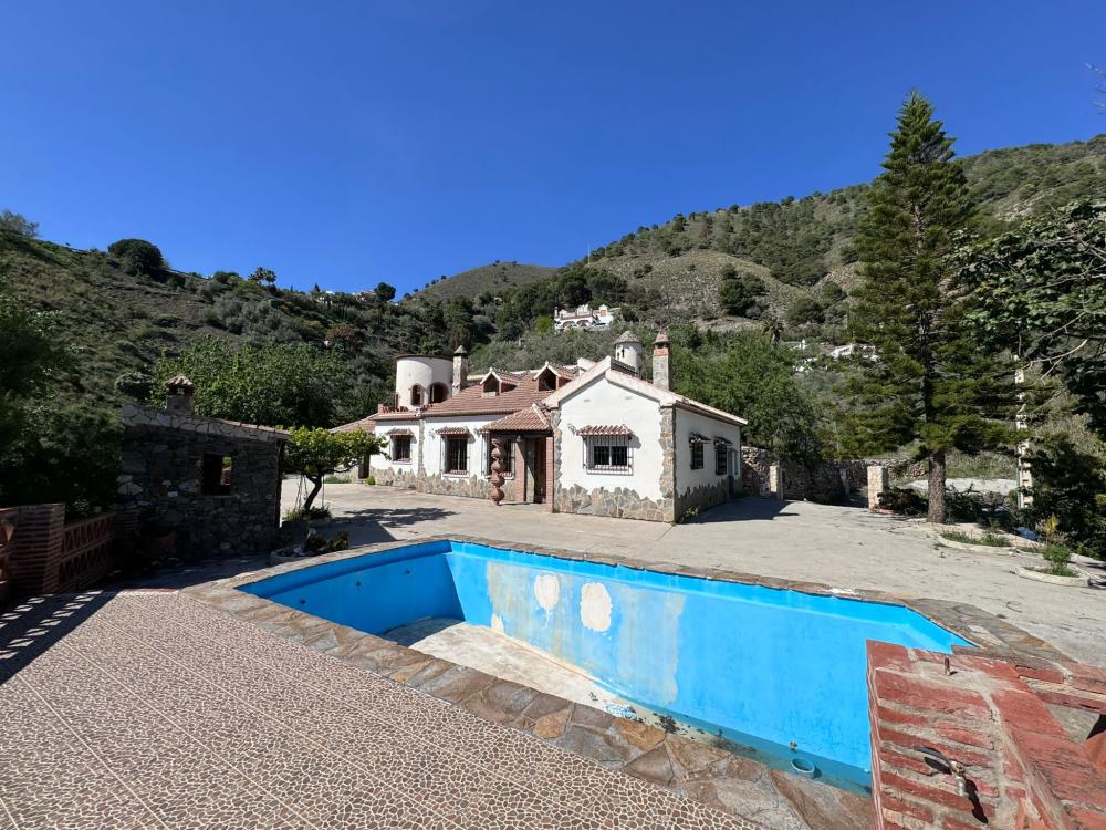  en venta finca rústica Cómpeta Axarquía 1