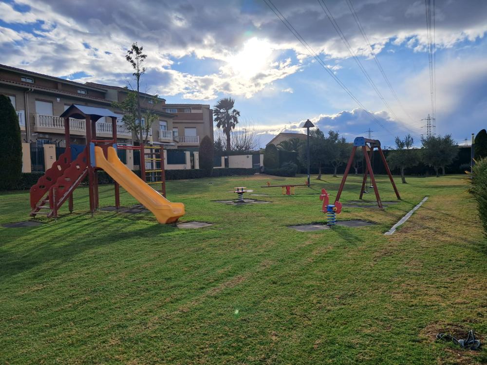  en venta casa de pueblo San Antonio De Benagéber Camp De Túria 9