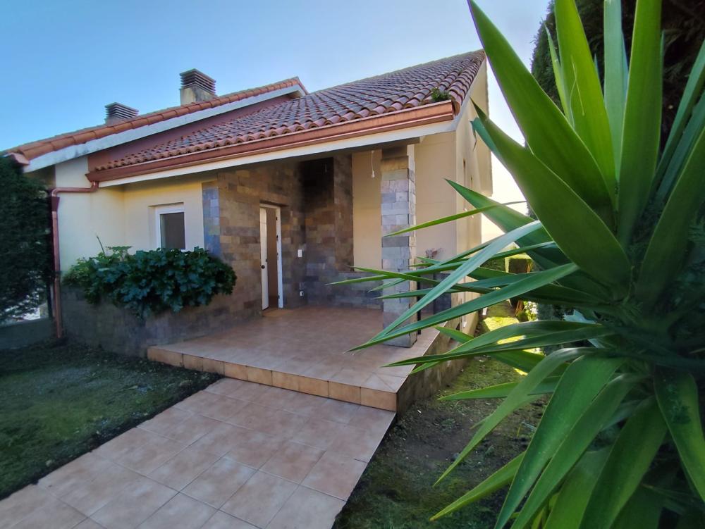  en venta pareado Uxes Coruña 1