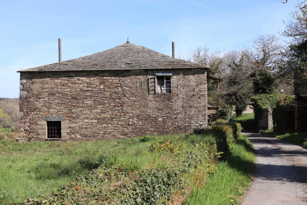  en venta casa Fonfria Meira 4