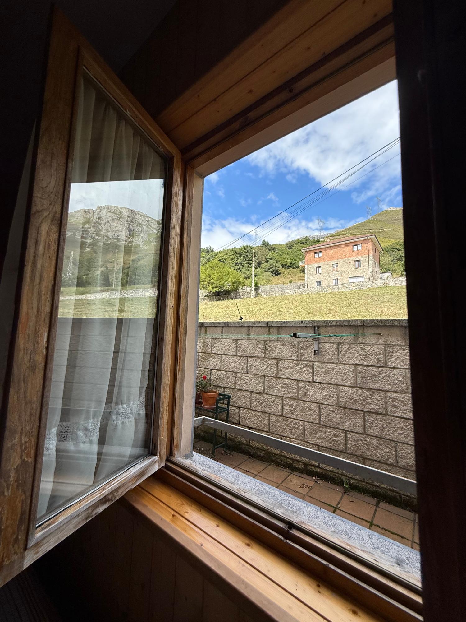  en venta casa de pueblo Arangas Oriente 14