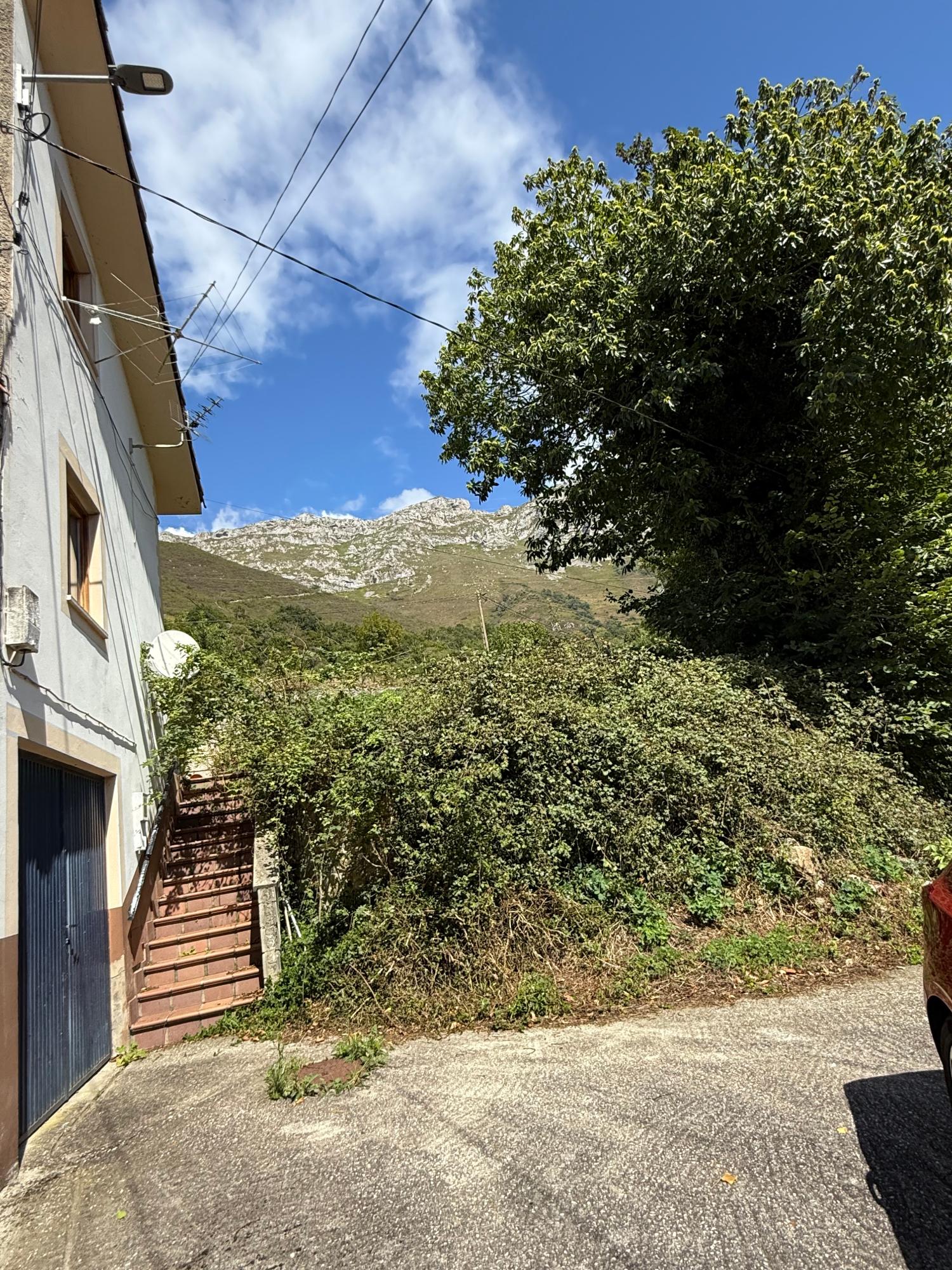  en venta casa de pueblo Arangas Oriente 19