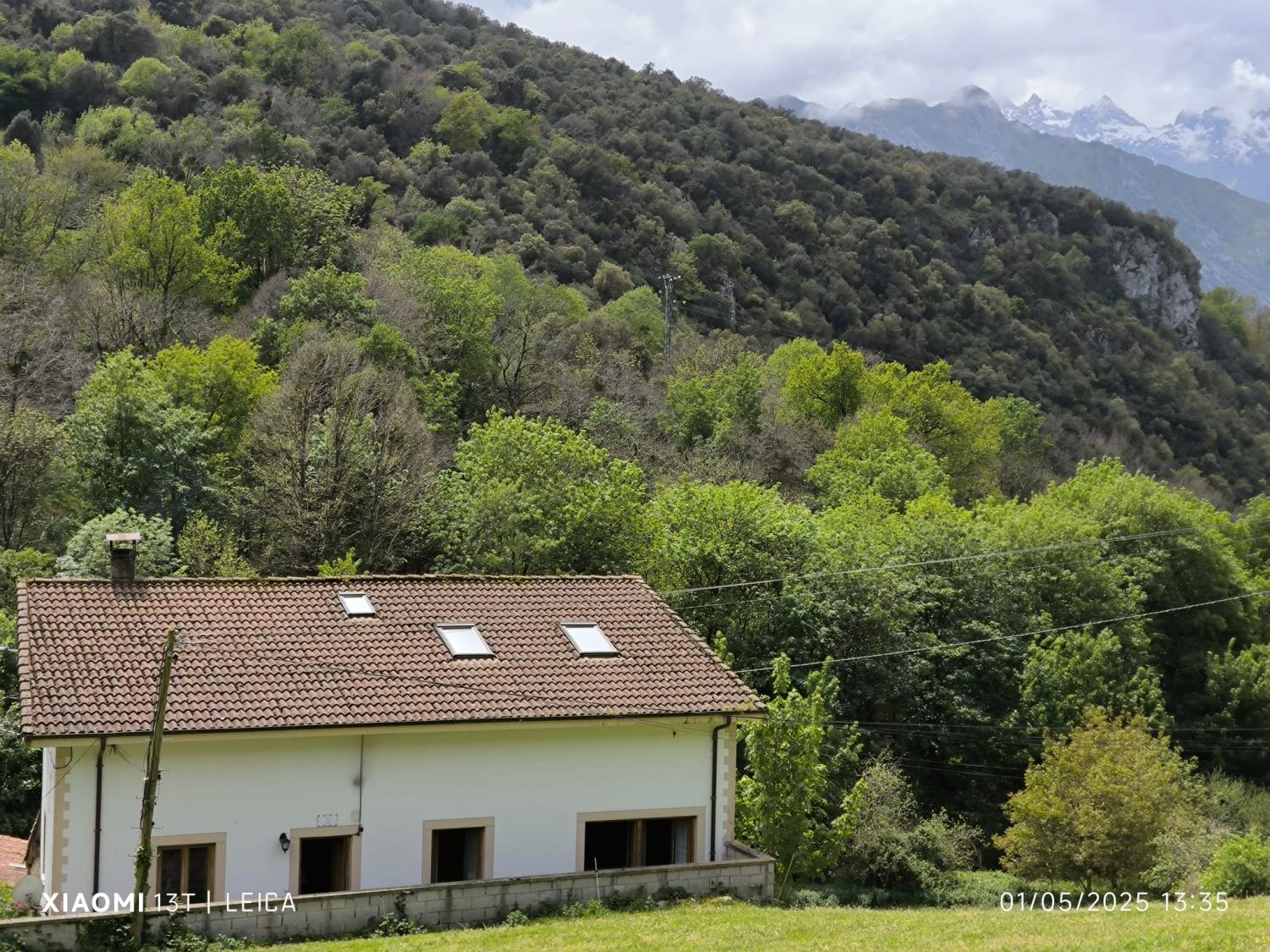  en venta casa de pueblo Arangas Oriente 2