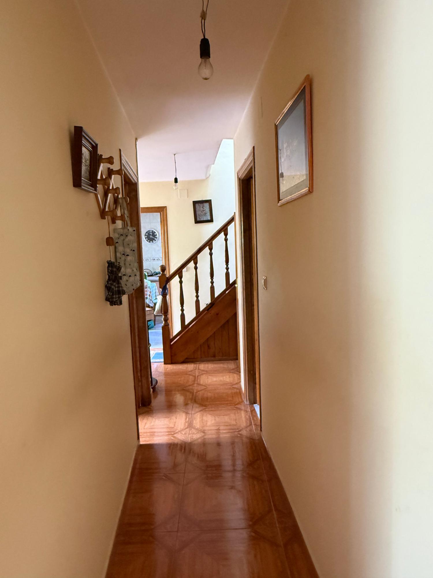  en venta casa de pueblo Arangas Oriente 5