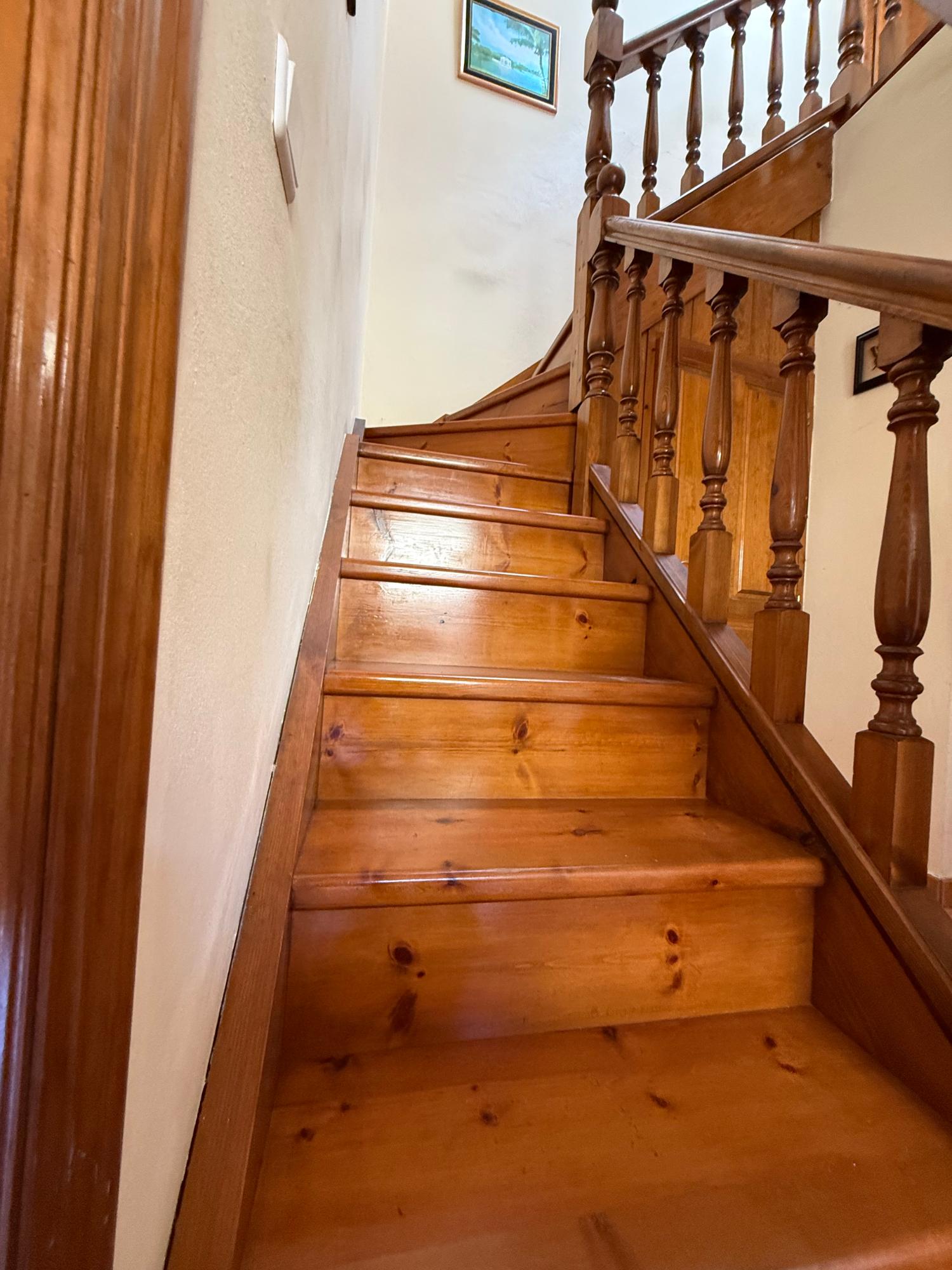  en venta casa de pueblo Arangas Oriente 16