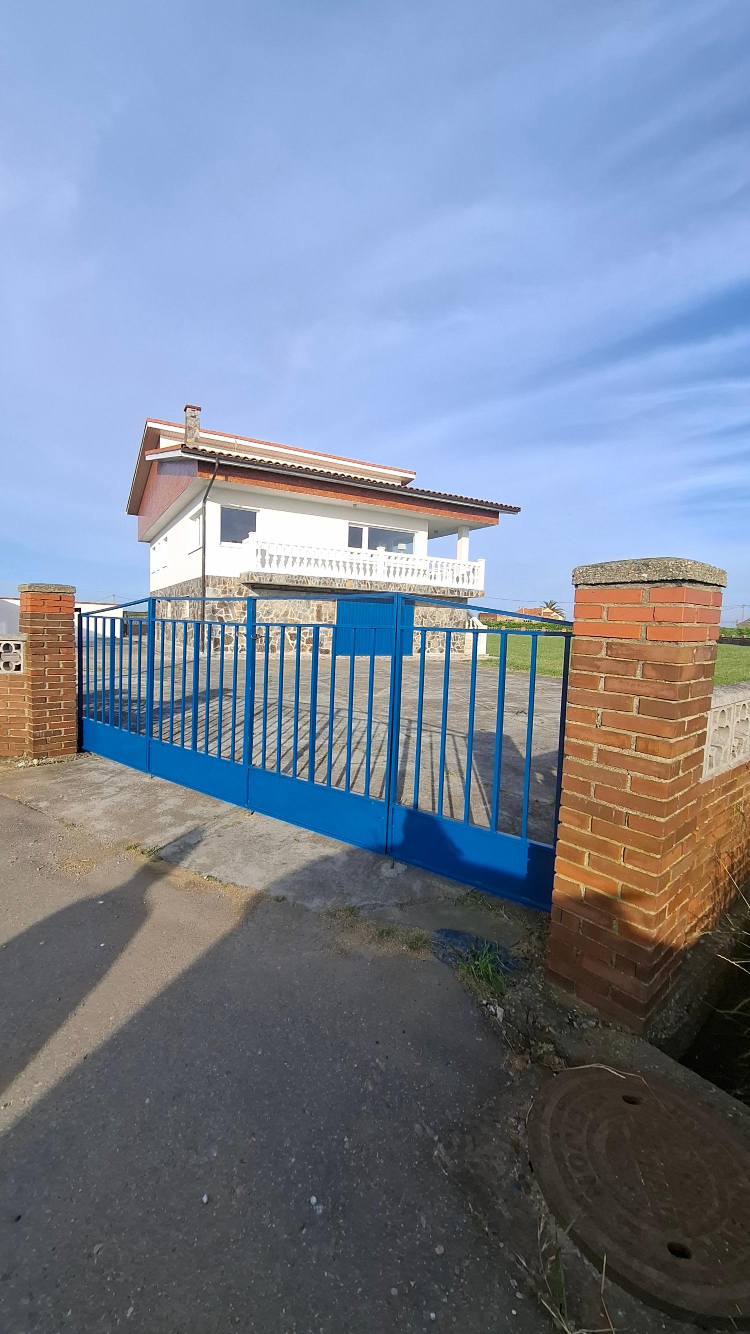 en venta chalet Verdicio Urb. Avilés 1