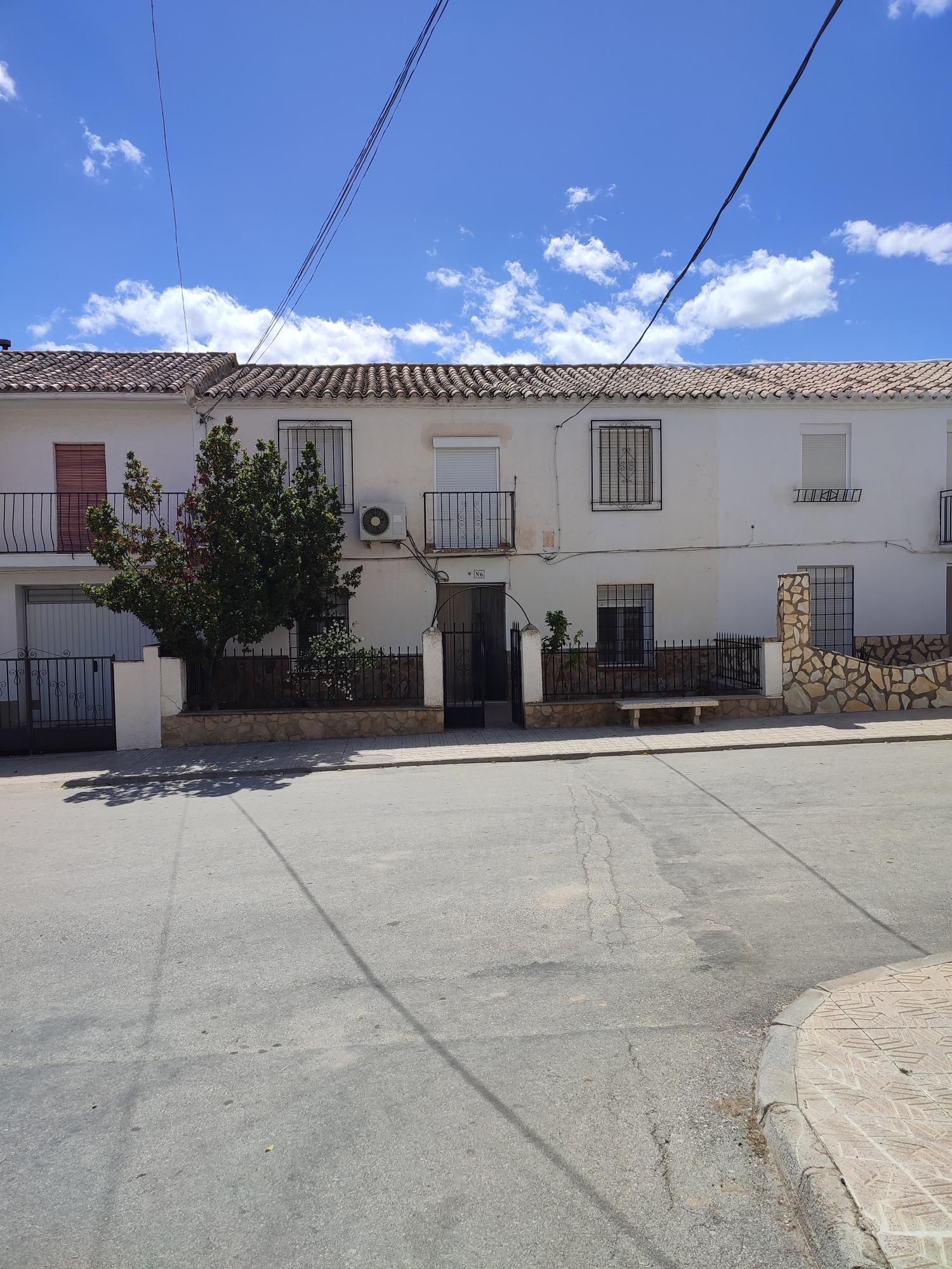  en venta casa Los Laneros Baza 1